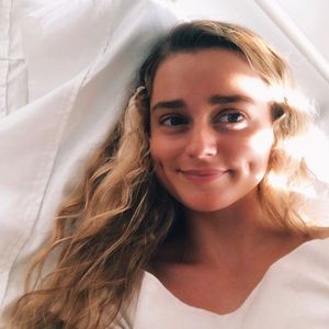 Meet your Posher, Livia